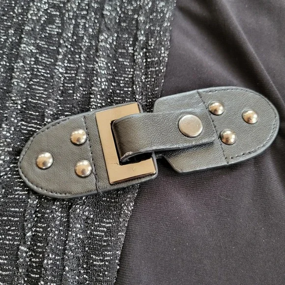 Michael Tyler Black Silver Shimmering Cowl Neck Buckle Top‎ M - Picture 9 of 13